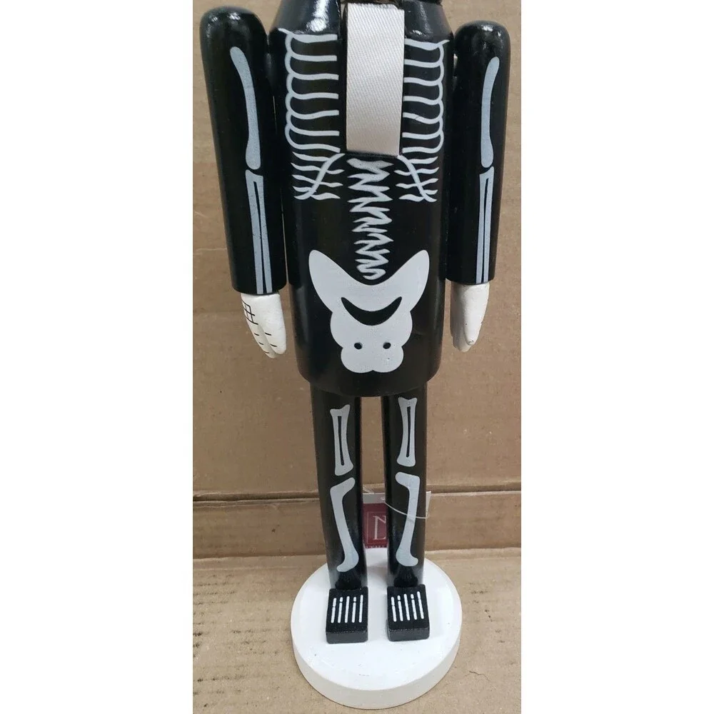 Wooden Nutcracker, 14